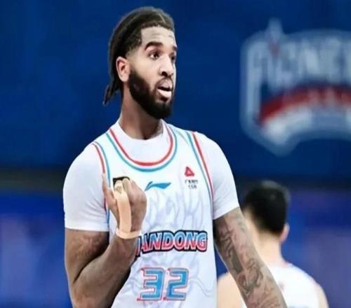 新鹏城队黄,衣对阵海港,门将球衣蓝,PP电子官网,PP电子视讯,PP电子娱乐,PP电子注册,PP电子平台,PP电子试玩