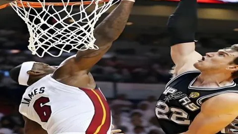 雪联世界杯北大湖站女子空中技巧赛中国选手包揽冠亚军